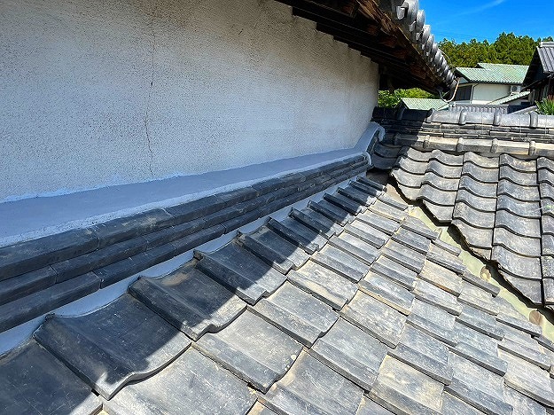加古川市の復旧を終えた壁際の熨斗瓦